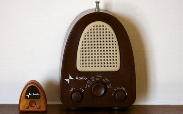 Cómo deshacerse de la estática de una radio en el hogar
