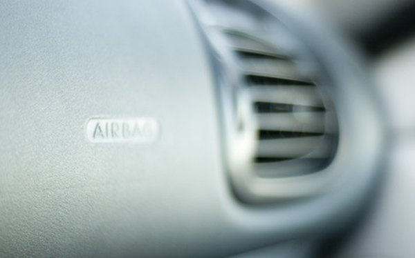 Cómo reiniciar un airbag (En 6 Pasos)