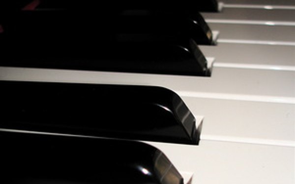Cómo averiguar el año de fabricación de un piano Yamaha