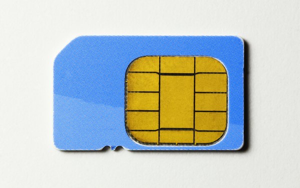 Cómo borrar una tarjeta SIM en un teléfono celular Samsung (En 5 Pasos)