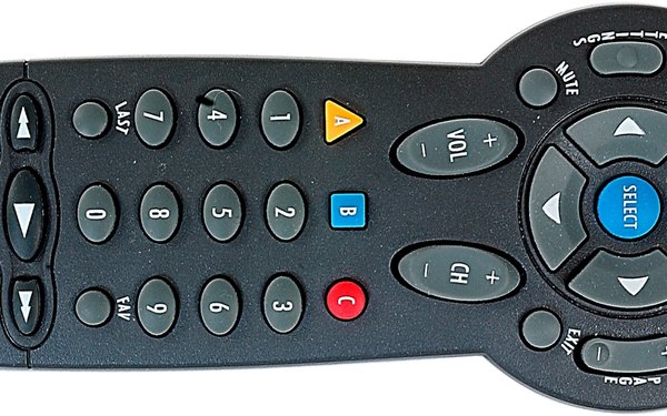Cómo programar el control remoto de DirecTV para usarlo en un Panasonic (En 5 Pasos)