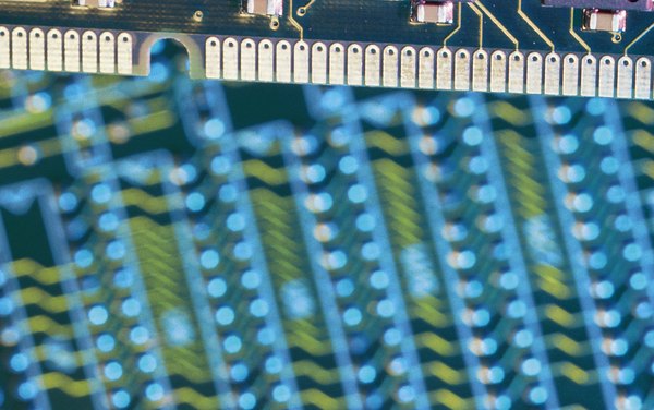 ¿Cuáles son las partes de la memoria RAM?