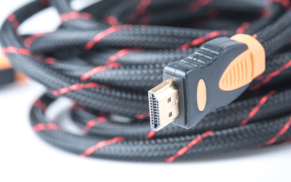 ¿Se puede convertir cables RCA a HDMI?