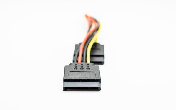 Cómo hacer un conector SATA a USB