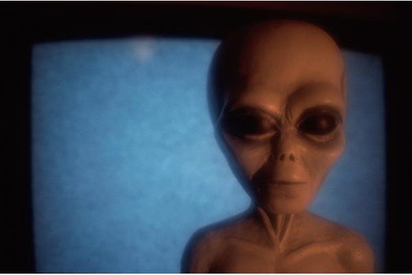 Extraterrestres visitan Reino Unido.