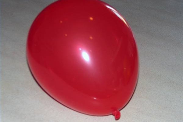 El globo será la base de tu piñata.