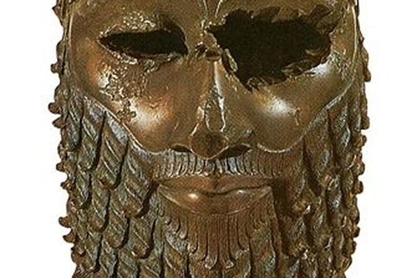 Las máscaras de metal son otro ejemplo de la orfebrería de la Antigüedad.