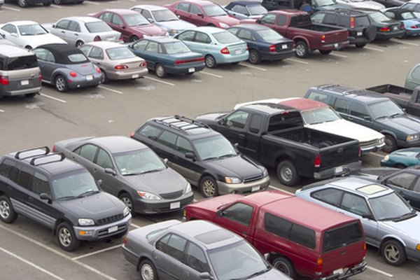 proper-procedure-to-bring-out-a-car-from-a-parking-spot-it-still-runs