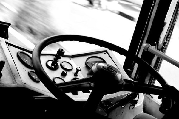 La dirección asistida permite girar el volante bajo cualquier condición con un esfuerzo mínimo.