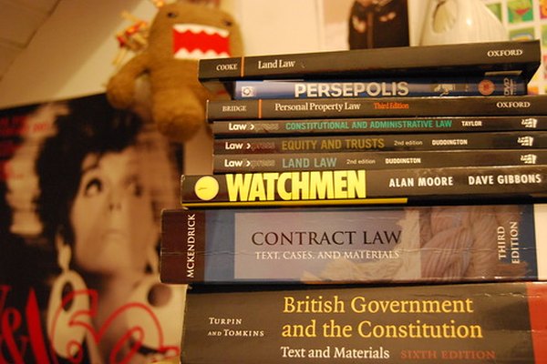 Los libros de textos vienen en distintas ediciones, a menudo sin diferencias sustanciales.