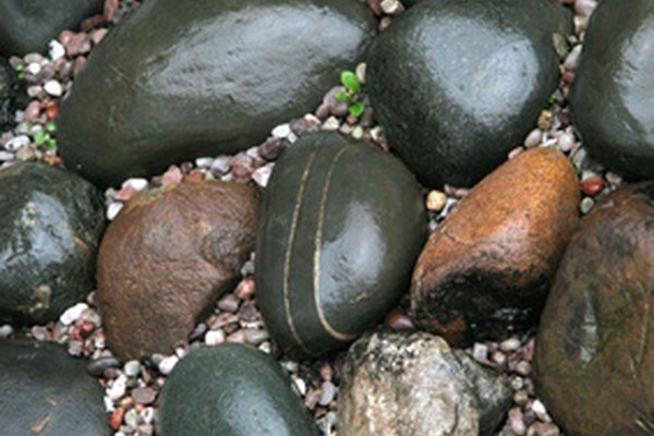 La piedra le da un aspecto bello a las calzadas, los caminos de entrada, las escaleras, los patios o frentes de las casas.