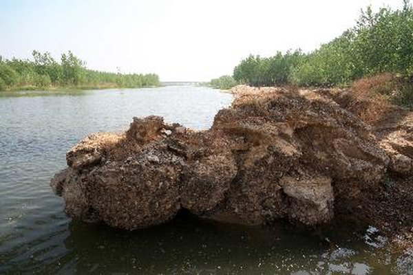 La erosión química puede cambiar el paisaje de la Tierra.