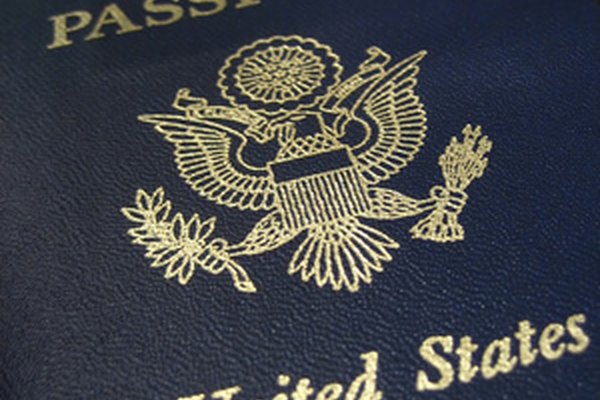 Las mejores falsificaciones son las que utilizan pasaportes legítimos con información falsa.
