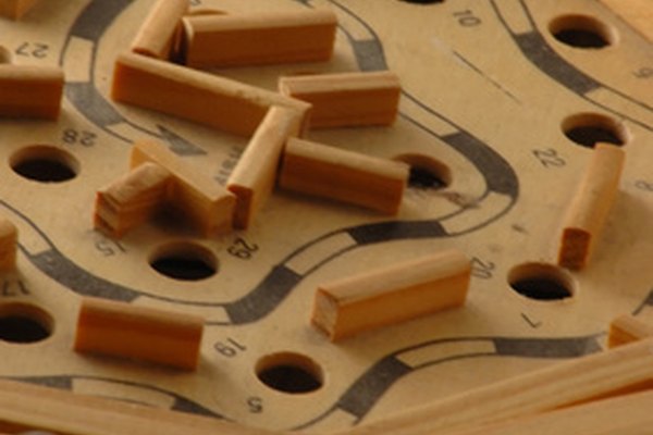 labyrinth image by Alfonso d'Agostino from Fotolia.com El riesgo de negocio se relaciona con las operaciones de una empresa y se desglosa en riesgo sistemático y riesgo no sistemático.