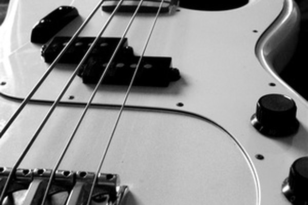 Aprender las notas en el bajo aumentará mucho tus habilidades y versatilidad como músico.