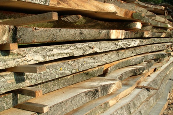 La madera seca más rápido y de manera más uniforme con las cuñas.