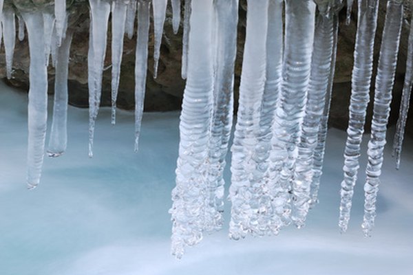 El hielo tiene una capacidad térmica menor que el agua líquida.