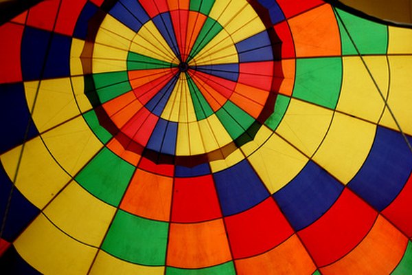 Los globos meteorológicos a menudo no tienen las mismas decoraciones que los aerostáticos pero están hechos de una tela látex muy flexible.