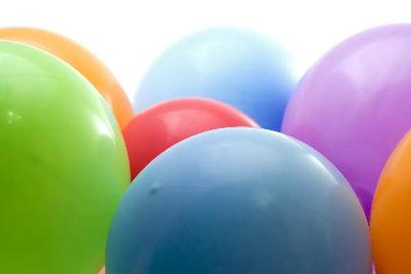 Los globos de látex son los más comunes y económicos a la hora de pensar una fiesta.