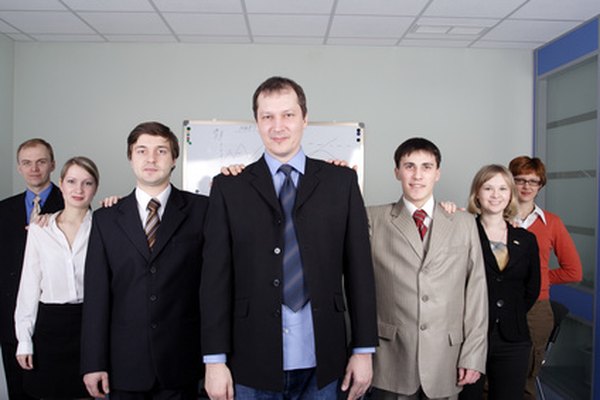 team image by Andrey Kiselev from Fotolia.com Una comprensión de las habilidades organizacionales puede ayudar a tu compañía a funcionar con mayor eficiencia.