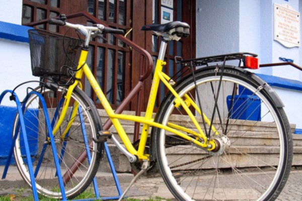 Haz un cobertor para el asiento de tu bicicleta.