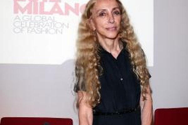 Vittorio Zunino Celotto/Getty Images Entertainment/Getty Images La editora Franca Sozzani de la revista Vogue Italia's recibe un salario mientras influye en la industria de la moda.