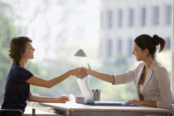 Creatas Images/Creatas/Getty Images Una orden de trabajo es una solicitud que describe los detalles de la oferta de un proveedor y establece un acuerdo entre tú y el servicio profesional.