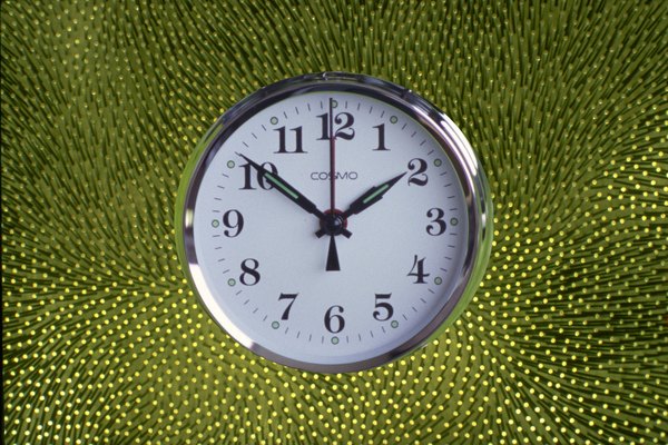 How to set a sharp atomic clock it still works