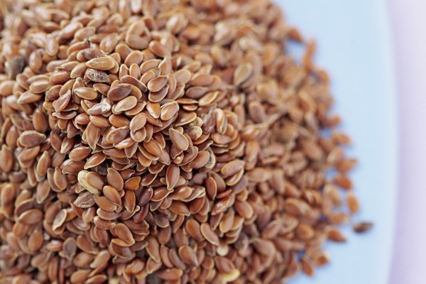 Las semillas de lino son un buen relleno orgánico para las compresas calientes debido a que se amoldan al cuerpo.