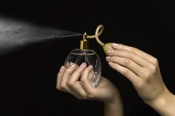 Los atomizadores ultrasónicos son una versión electrónica de un perfume con atomizador.