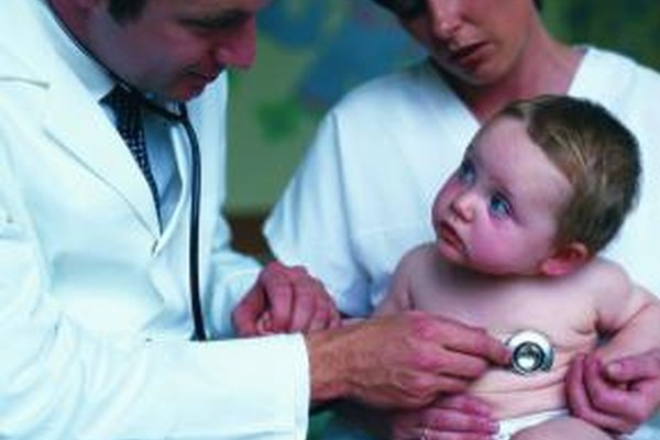 Stockbyte/Stockbyte/Getty Images Los terapeutas respiratorios calificados para trabajar con bebés y niños incrementan la capacidad de ganar dinero.