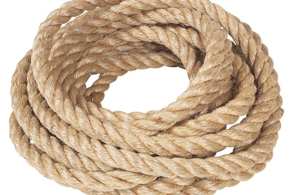 La cuerda de nylon se estira como una banda de goma cuando es sometida a un esfuerzo hasta del 40 por ciento de su longitud.