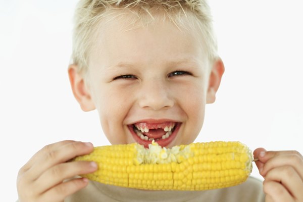 El cuerpo humano no puede descomponer el maíz y la lechuga.