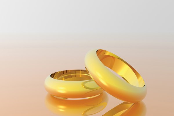 Un anillo de 24 quilates es vulnerable a rayaduras.