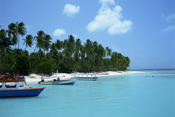 El Mar Caribe es una gran masa de agua que bordea Norte, Centro y Sur América.