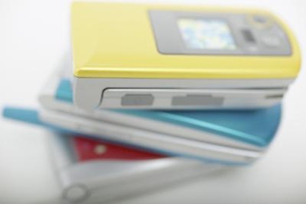 NA/AbleStock.com/Getty Images Pon en marcha un negocio de accesorios para teléfonos móviles en línea o abriendo una tienda al por menor en un pequeño centro comercial o una ubicación de la ciudad.