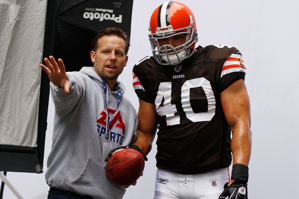 Peyton Hillis fue elegido por votación como el atleta de la portada de Madden 12.