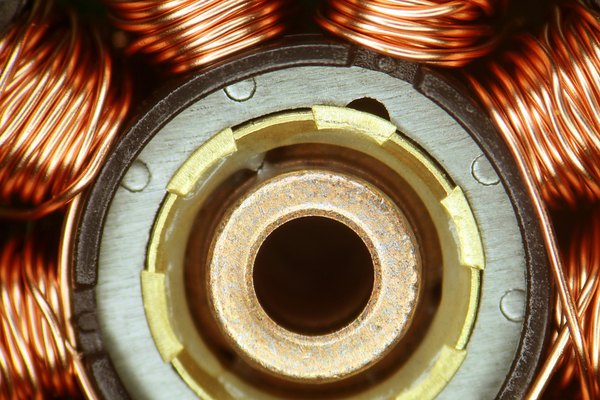 El estator de un motor eléctrico puede contener varias bobinas de cable estrechamente enrollados.