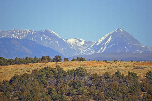 Pikes peak in the Rocky Mountain landscape