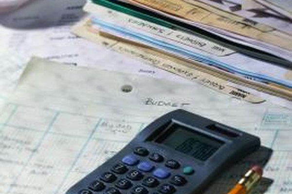 Stockbyte/Stockbyte/Getty Images Las estrategias de presupuesto de base cero incluyen la formación de equipos, análisis de gastos y una planificación adecuada.