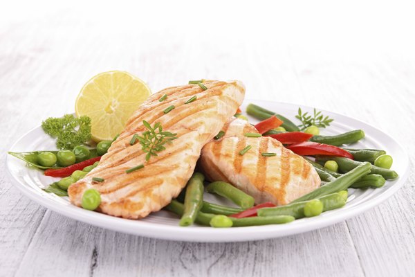 grilled salmon with vegetable