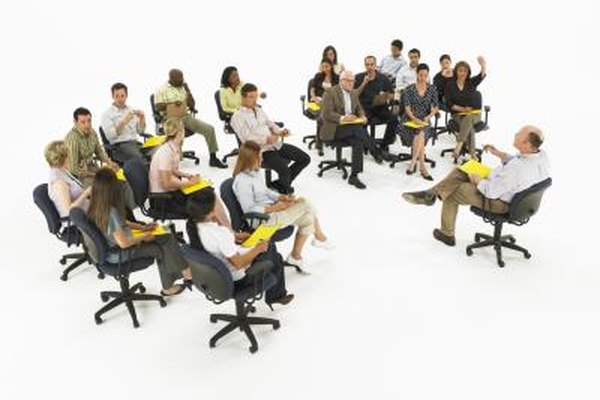 Ryan McVay/Digital Vision/Getty Images ¿Cuál es la importancia de establecer y asignar responsabilidades para los miembros de un equipo de proyecto?