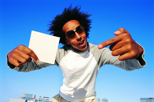 Puedes hacer infinidad de cosas con un trozo de papel en blanco.