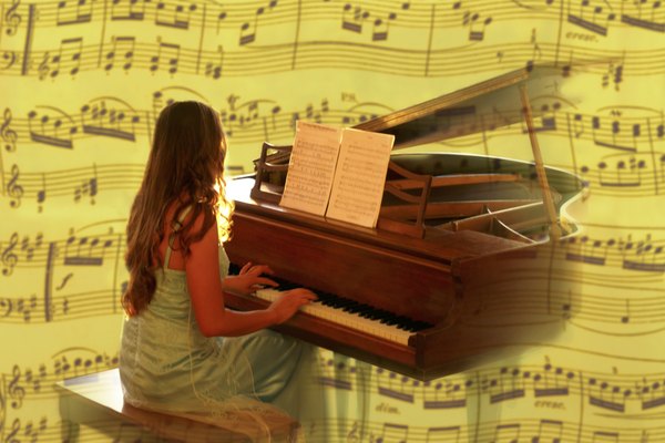 Un piano genera ondas de sonido ricas y complejas.