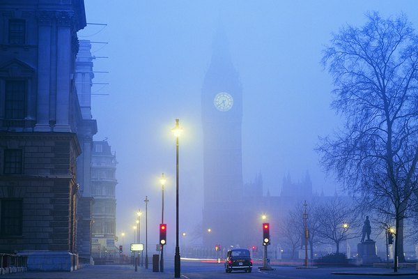 La niebla representa un gran desafío para los conductores.