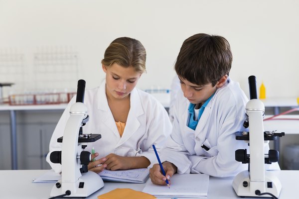 Cómo escribir las fuentes de error en un informe de laboratorio.