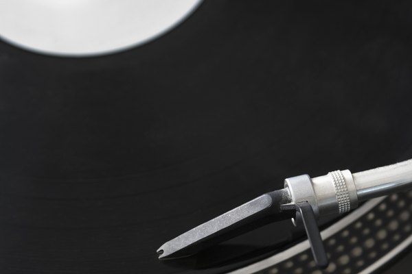 Cómo arreglar discos de vinilo deformados.