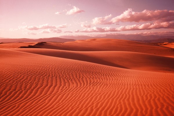 El desierto de California es una imagen muy diferente a la de las montañas en este vasto estado.