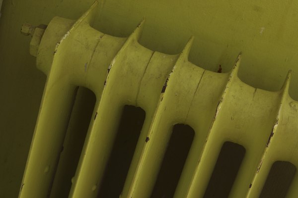 Las válvulas de válvulas de retenciónde tres vías controlan el flujo de vapor para el calentamiento, mientras que previenen que entre de nuevo en el tanque de agua.