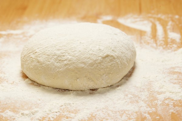 Una cámara de fermentación de masa ayuda a leudar la masa de pan más rápido.